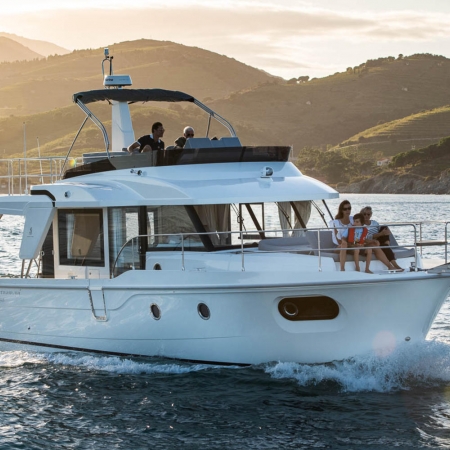 Swift Trawler 41 Fly-denmar-yachting.com